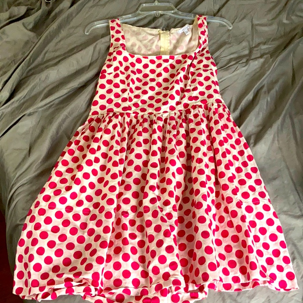Like New pretty & fun polkadot dress with pockets!